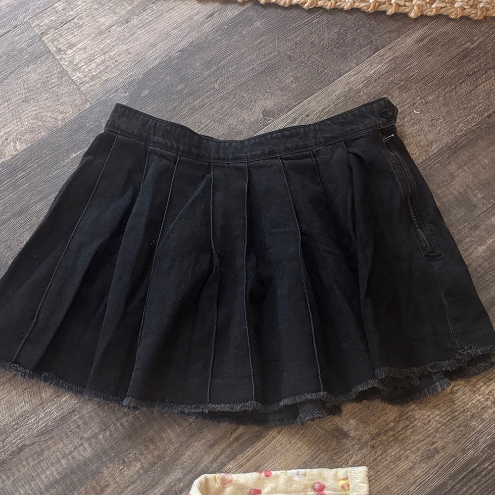 Gap Black Denim Pleated Mini Skirt - Women's Casual Skater Style